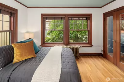 408 Bellevue Avenue E #205, Seattle, WA 98102 - Photo 11