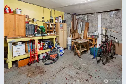408 Bellevue Avenue E #205, Seattle, WA 98102 - Photo 23