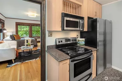 408 Bellevue Avenue E #205, Seattle, WA 98102 - Photo 17