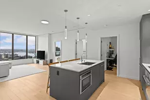 2510 6th Ave, Seattle, WA 98121 - Photo 5