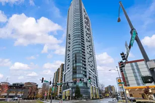 2510 6th Ave, Seattle, WA 98121 - Photo 3
