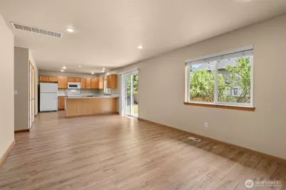2905 Campus Prairie Loop NE, Lacey, WA 98516 - Photo 9