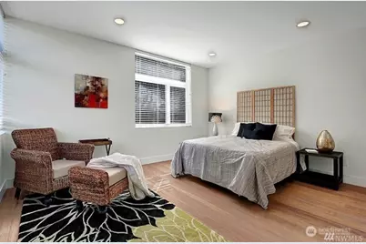 1507 Lakeview Blvd E, Seattle, WA 98102 - Photo 9