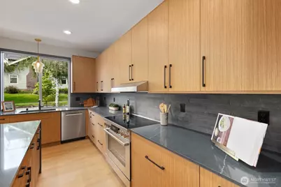 3305 S Hanford Street, Seattle, WA 98144 - Photo 13