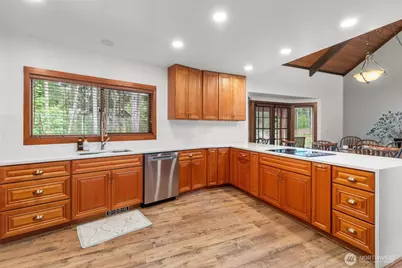 6205 255th Street Ct E, Graham, WA 98338 - Photo 19