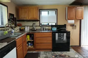 10433 1st Ave SW, Burien, WA 98146 - Photo 3