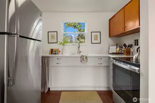 1519 5th Ave W, Seattle, WA 98119 - Photo 5