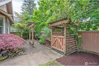 2909 N 7th Street, Tacoma, WA 98406 - Photo 3
