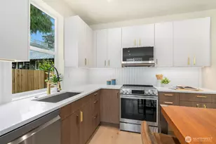 4413 50th Ave SW, Seattle, WA 98116 - Photo 11