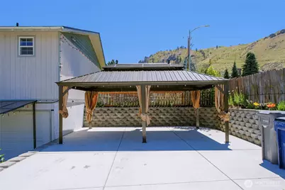 1422 Millerdale Avenue, Wenatchee, WA 98801 - Photo 35
