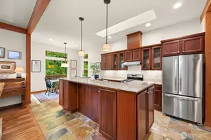 1910 40th St, Bellingham, WA 98229 - Photo 13