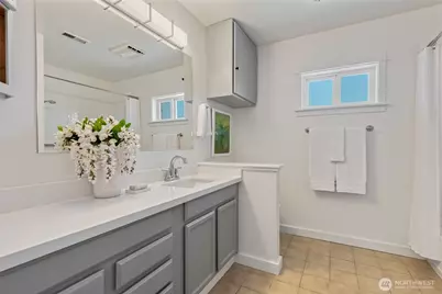 7347 19th Avenue NE, Seattle, WA 98115 - Photo 19