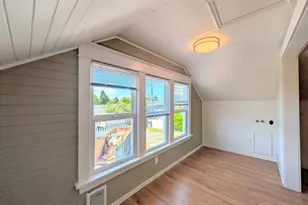1022 Oakes Ave, Everett, WA 98201 - Photo 11