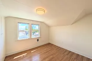 1022 Oakes Ave, Everett, WA 98201 - Photo 5