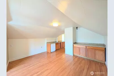 1022 Oakes Avenue #B, Everett, WA 98201 - Photo 13
