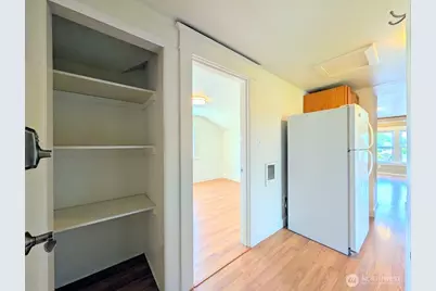 1022 Oakes Avenue #B, Everett, WA 98201 - Photo 3