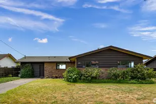 3923 Cliffside Dr, Bellingham, WA 98225 - Photo 1