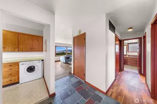 3923 Cliffside Dr, Bellingham, WA 98225 - Photo 5