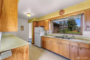 3923 Cliffside Dr, Bellingham, WA 98225 - Photo 19