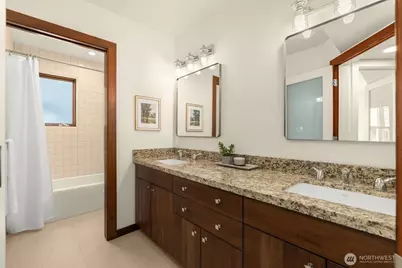 6007 Hazelwood Lane SE, Bellevue, WA 98006 - Photo 35