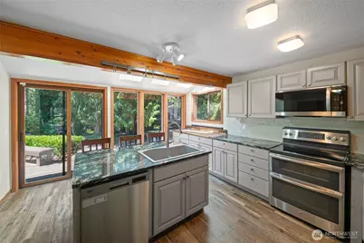 211 E Aycliffe Drive, Shelton, WA 98584 - Photo 7