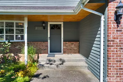 2003 Woodridge Avenue, Mount Vernon, WA 98273 - Photo 3