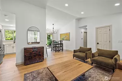 16516 133rd Place SE, Renton, WA 98058 - Photo 9