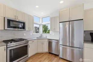 316 NW 41st St, Seattle, WA 98107 - Photo 11