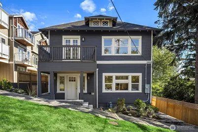 1307 W Boston Street, Seattle, WA 98119 - Photo 1