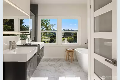 1307 W Boston Street, Seattle, WA 98119 - Photo 15