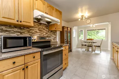 98 31st Avenue, Milton, WA 98354 - Photo 7