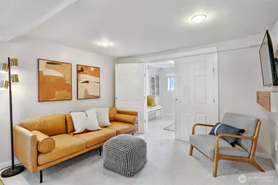 10327 Stone Avenue N, Seattle, WA 98133 - Photo 15