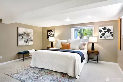 10327 Stone Avenue N, Seattle, WA 98133 - Photo 17