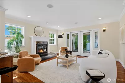 12832 NE 70th Place, Kirkland, WA 98033 - Photo 3
