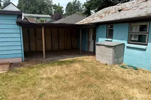 741 N 128th St, Seattle, WA 98133 - Photo 13