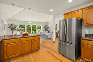 15033 70th Ave NE, Kenmore, WA 98028 - Photo 9