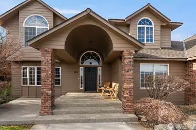 1918 Broadview, Wenatchee, WA 98801 - Photo 3