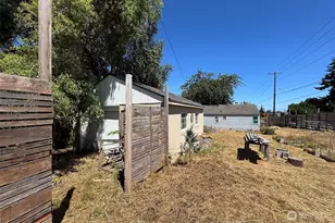 938 E 6th St, Port Angeles, WA 98362 - Photo 27