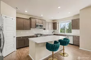 7913 39th Pl NE, Marysville, WA 98270 - Photo 5