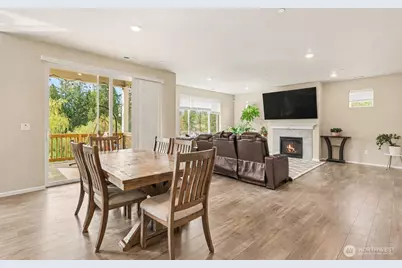 7913 39th Place NE, Marysville, WA 98270 - Photo 11