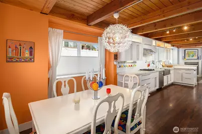 3010 NE 55th Street, Seattle, WA 98105 - Photo 9
