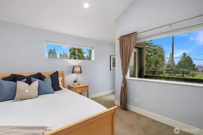 3010 NE 55th Street, Seattle, WA 98105 - Photo 17