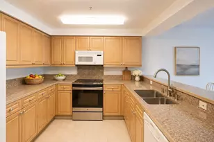 15020 Bothell Way NE, Lake Forest Park, WA 98155 - Photo 5