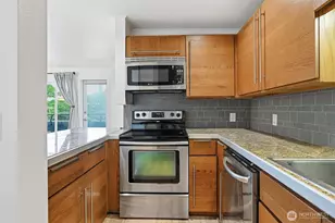 57 Etruria St, Seattle, WA 98109 - Photo 9