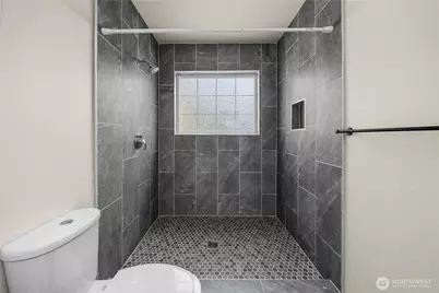 330 E Bay Drive NE, Olympia, WA 98506 - Photo 11