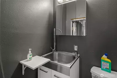 330 E Bay Drive NE, Olympia, WA 98506 - Photo 29