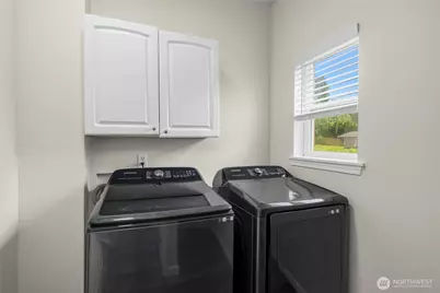 330 E Bay Drive NE, Olympia, WA 98506 - Photo 15