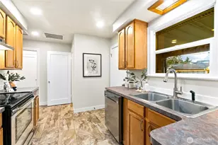 860 S 48th, Tacoma, WA 98408 - Photo 9