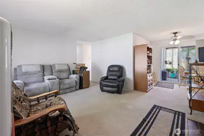 5743 39th Avenue SE, Lacey, WA 98503 - Photo 5