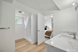 8803 15th Ave NE, Seattle, WA 98115 - Photo 25